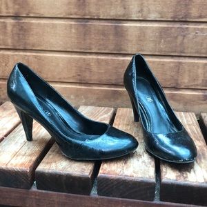 Aldo black patent leather heels